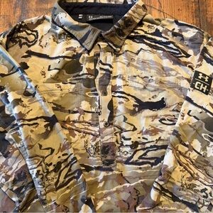 Under Armour Cam Hanes Camo Henley (size us mens 3XL) Practically New